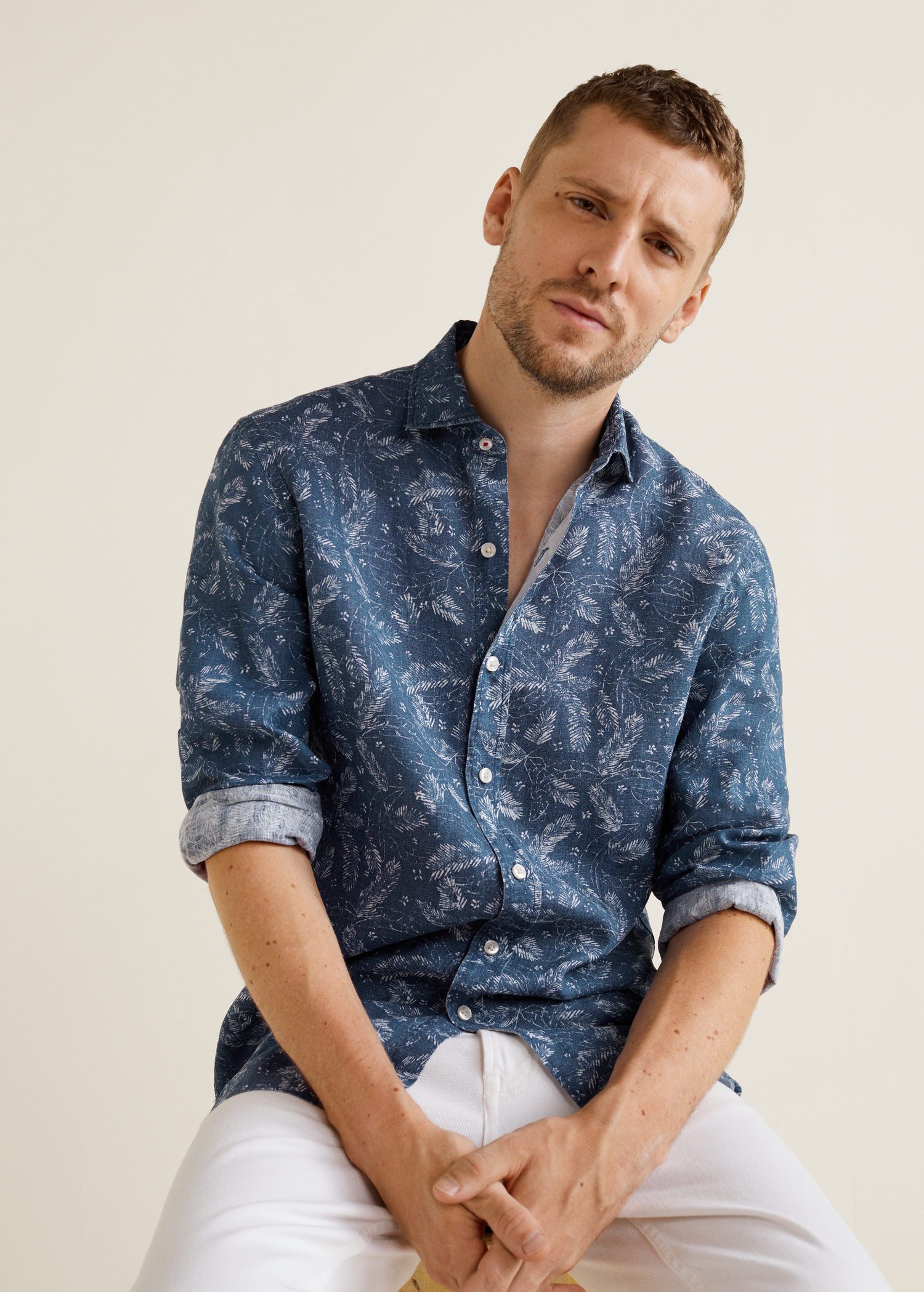 Slim-fit leaf-print linen shirt