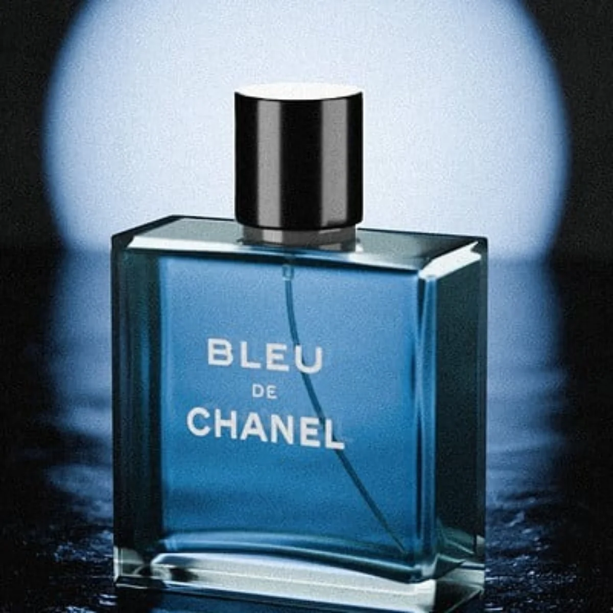 Bleu De Chanel Eau De Parfum Spray - Image 3